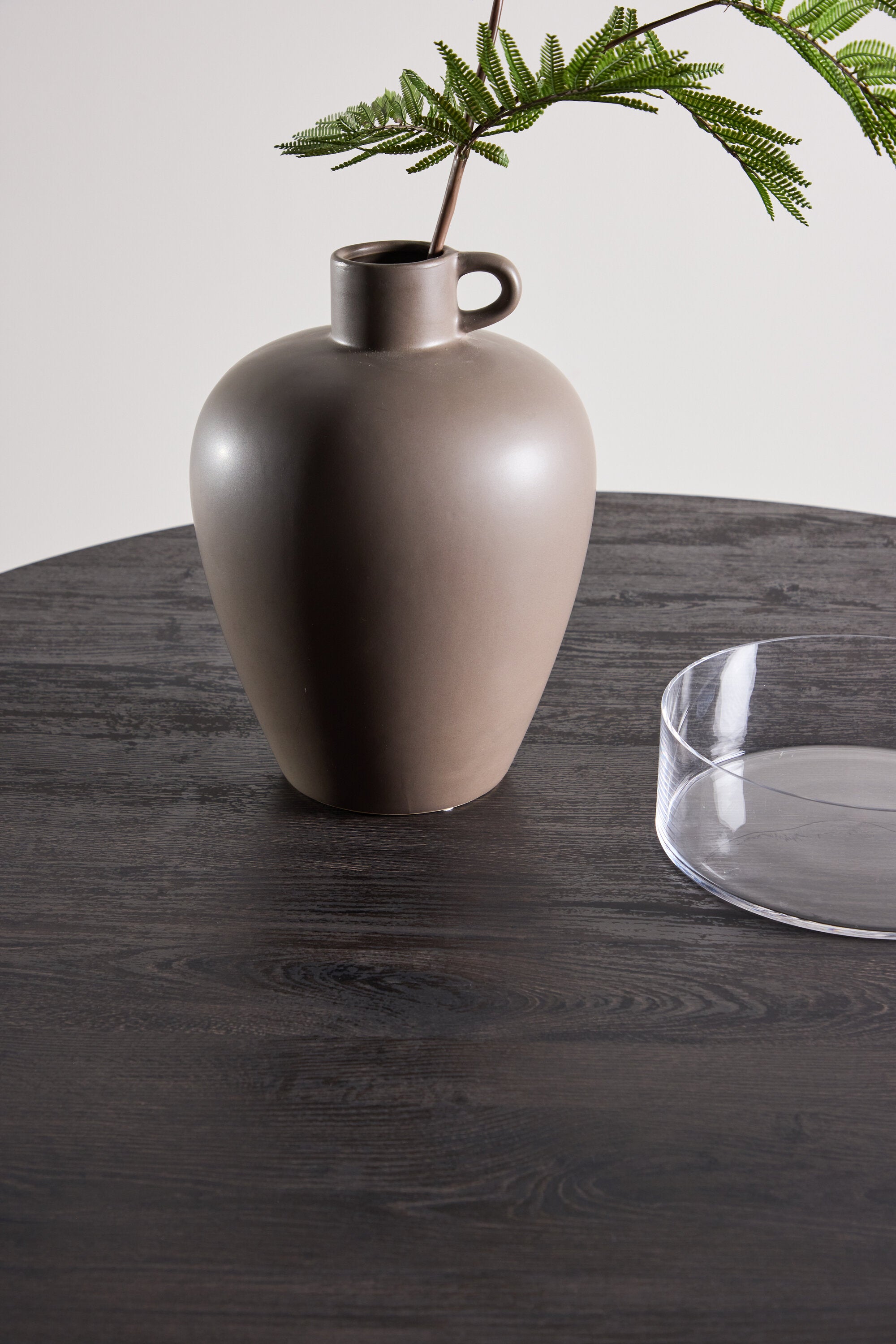 63362-100_5_m Tekla Round Dining Table Runder Esstisch