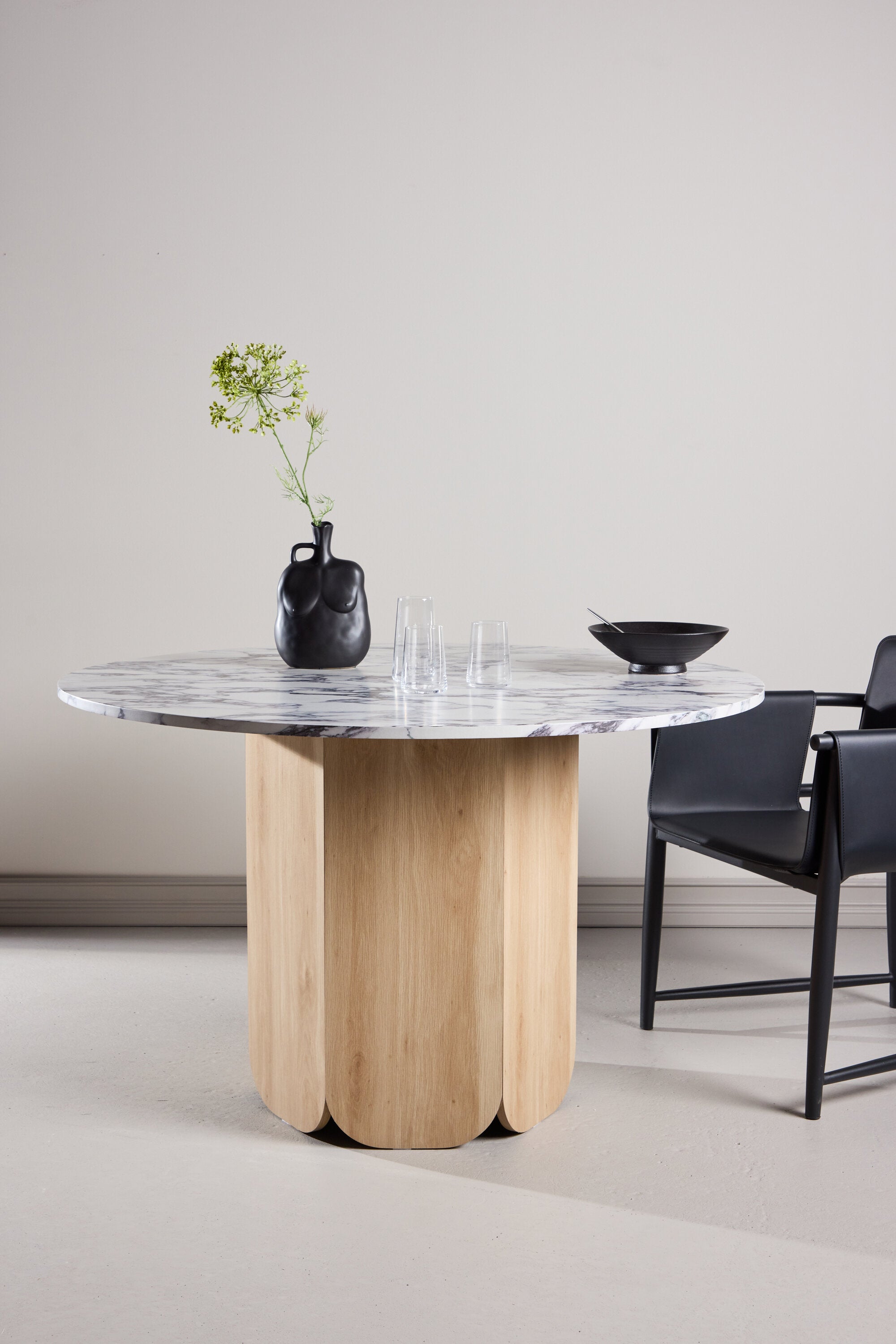 63362-300_1_m Tekla Round Dining Table Runder Esstisch