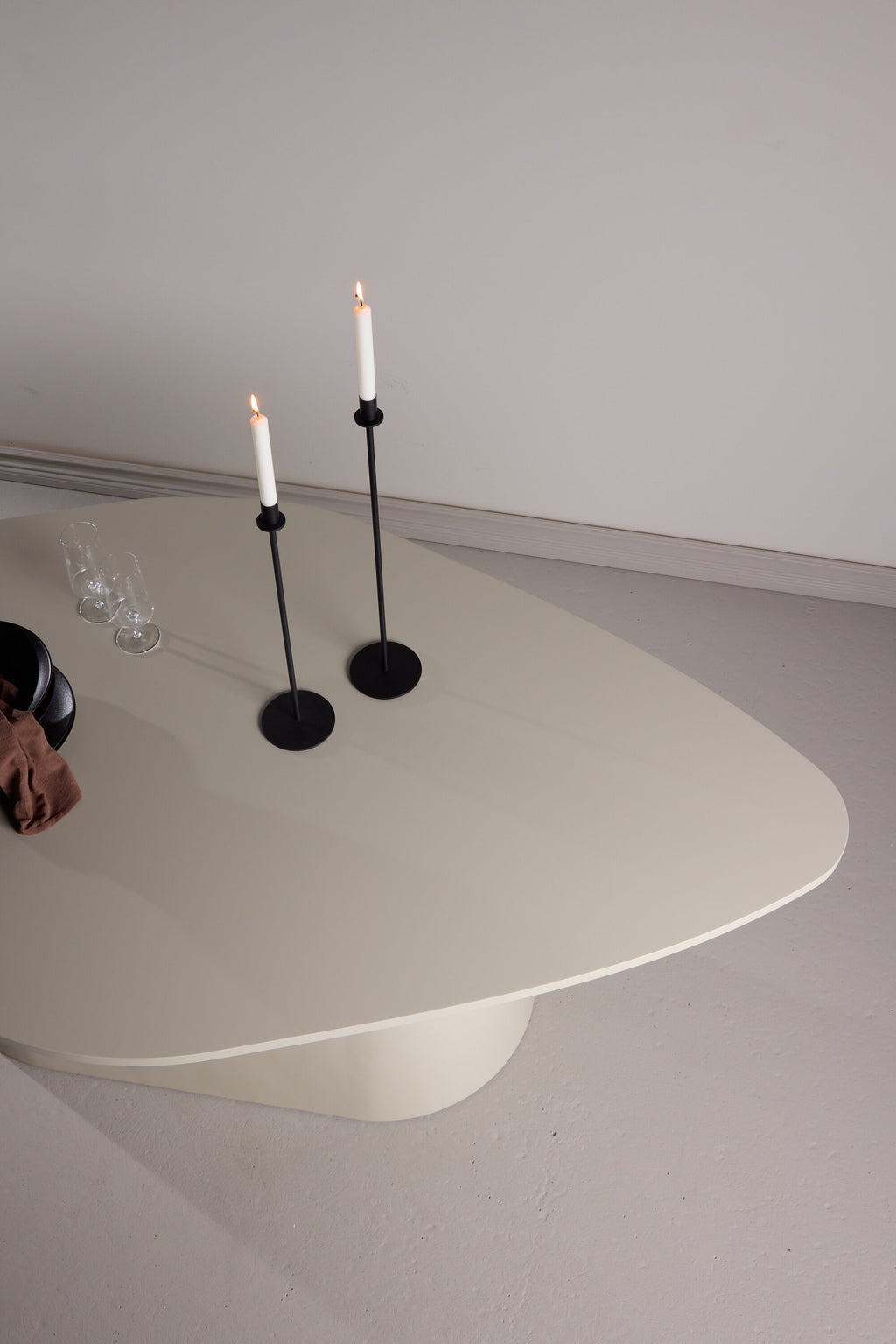 63373-102_9_m Diamond Oval Dining Table Ovaler Esstisch