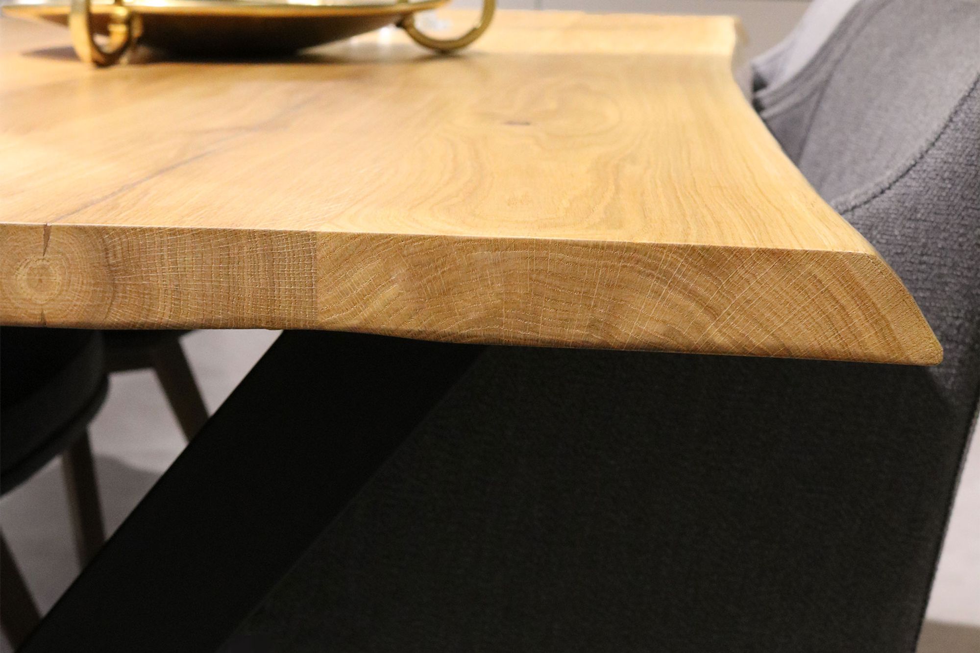 Tischplatte aus massiver Eiche mit Baumkante 4cm Stärke verschiedene Maße 120 x 70 cm