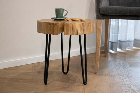 Couchtisch Eiche massiv aus einer Baumscheibe
