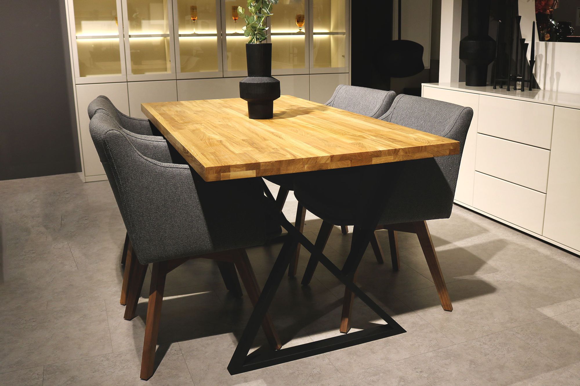 Tisch mit Tischplatte 160 x 80 cm ohne Baumkante aus massiver Eiche mit Aufdopplung am Rand - verschiedene Tischbeine zur Auswahl