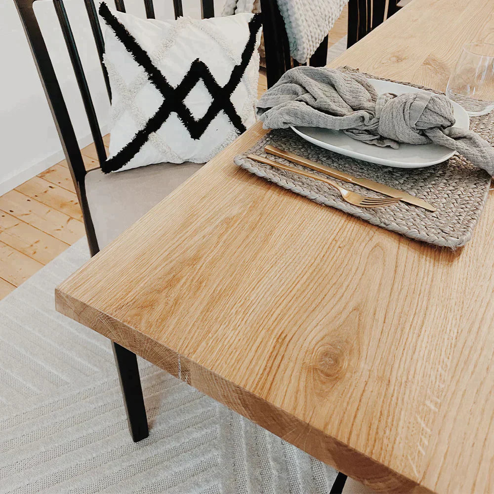 Tischplatte_jpg_da9ded7a-db07-487f-a1f9-05459967bf96 Tischplatte 210cm x 100cm ohne Baumkante aus massiver Eiche