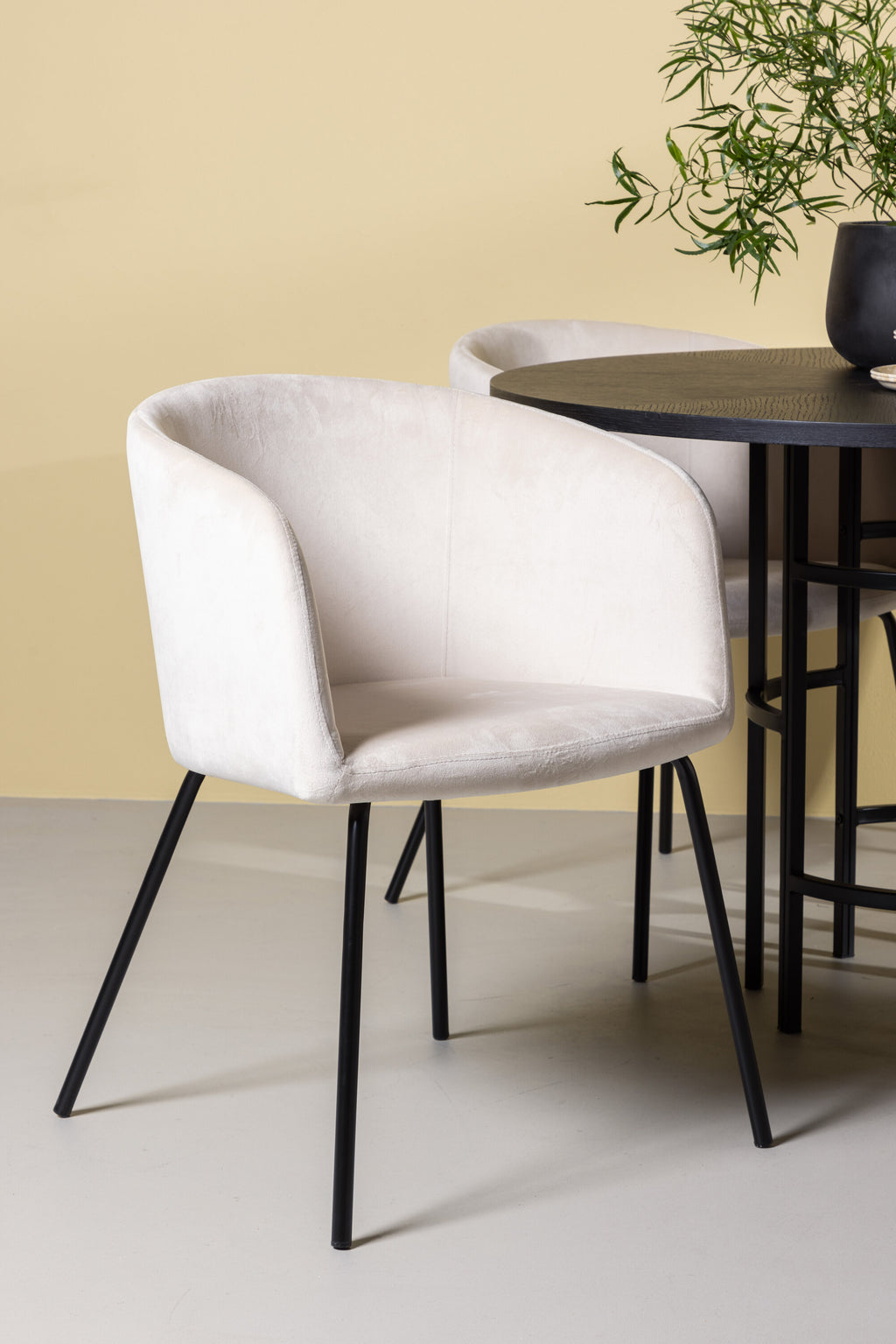 gr22829_3_m_04ebf604-bb94-4e0e-ad74-611166bcbe46 Copenhagen Runder Esstisch Set Rundes Essgruppen Set