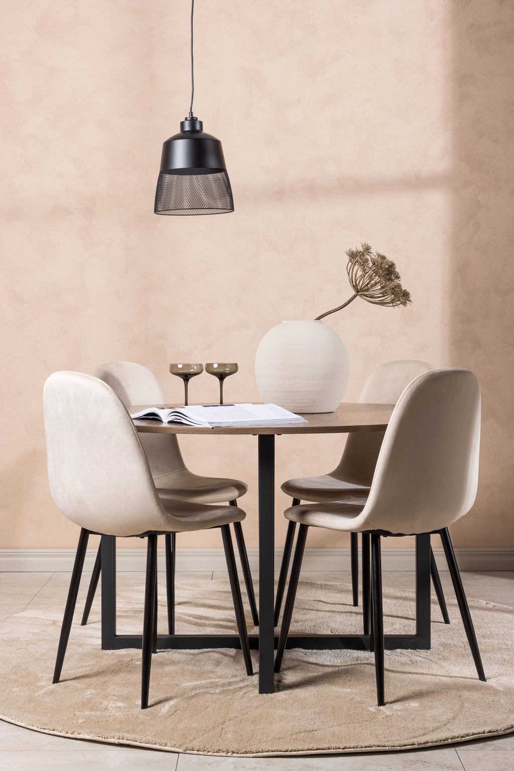 gr22950_1_m_29b5162b-baec-4ac7-b223-78dc77f27e2a Durango Runder Essset Rundes Essgruppen Set