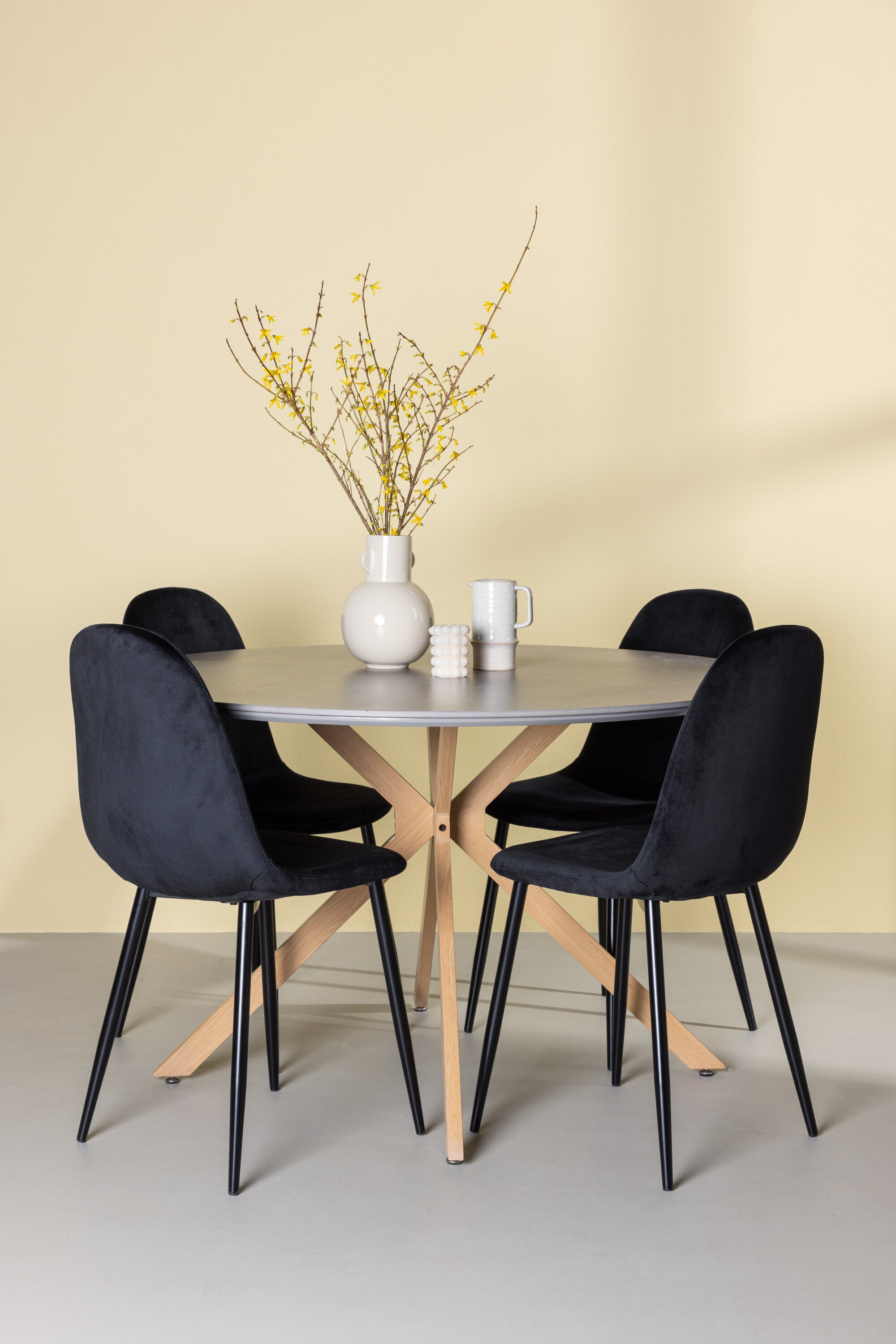 gr22953_1_m_b3f424cd-8cf7-4e6d-b085-06fccb306356 Piazza Esstisch Mit Polar Stühlen Rundes Essgruppen Set