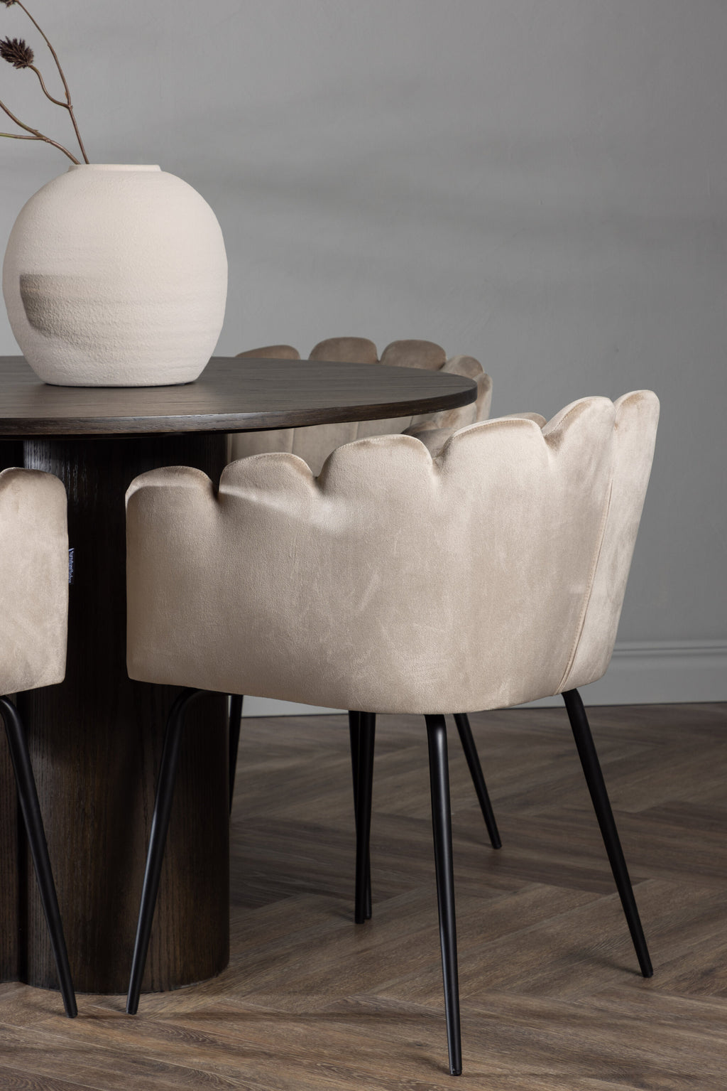 gr23082_3_m Olivia Rund Matgrupp Rundes Essgruppen Set