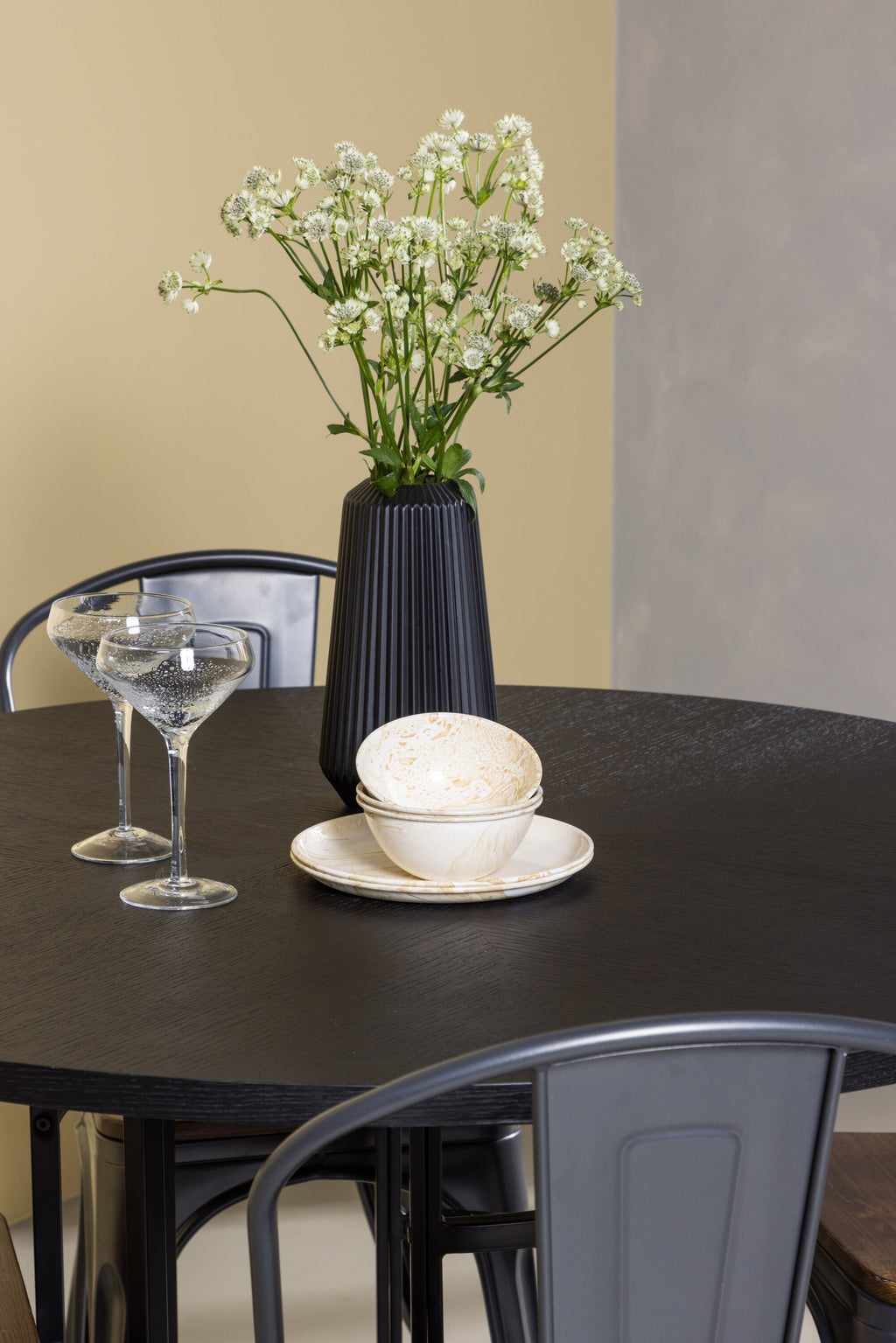 gr23225_5_m_5743c979-2064-4bce-86e6-740fcdd2d1cd Copenhagen Runder Esstisch Set Rundes Essgruppen Set