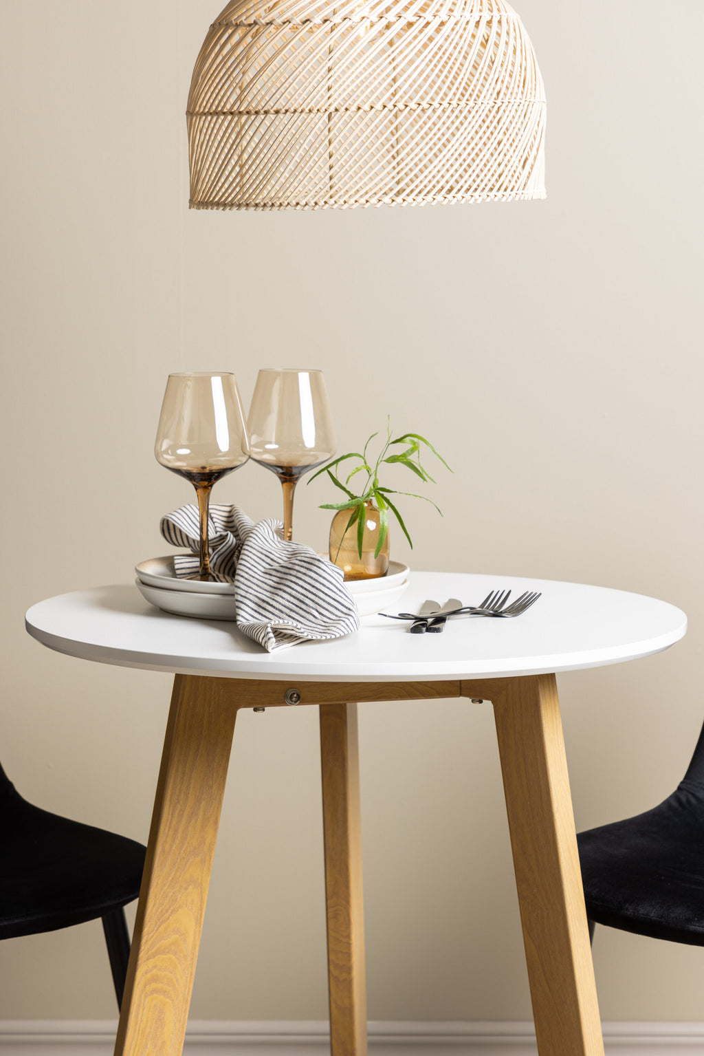 gr23499_5_m Dining Set Leonora Mit Den Stühlen Polar Rundes Essgruppen Set