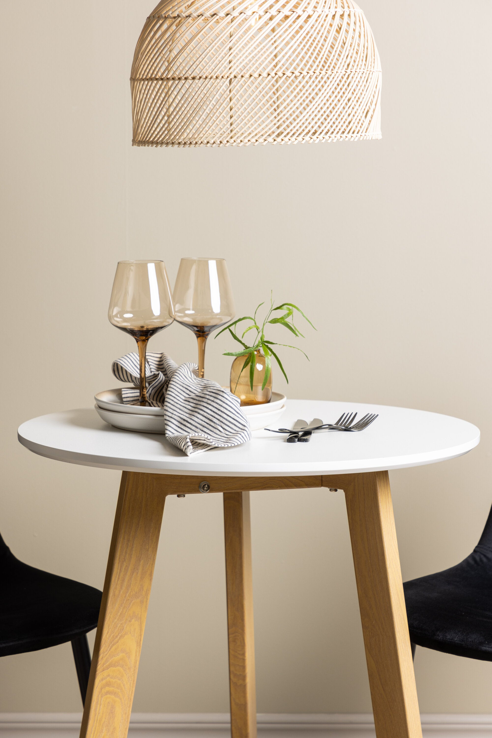 gr23499_5_m Dining Set Leonora Mit Den Stühlen Polar Rundes Essgruppen Set