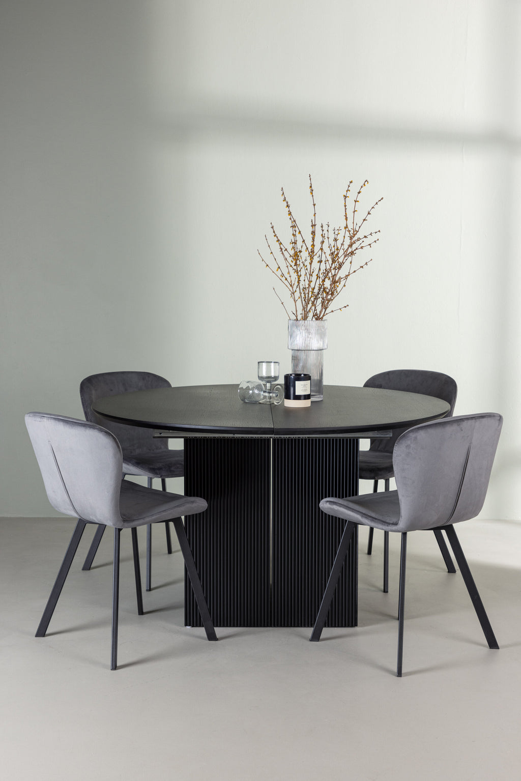 gr23542_1_m Dining Set Matilda Mit Den Stühlen Lilja Rundes Essgruppen Set