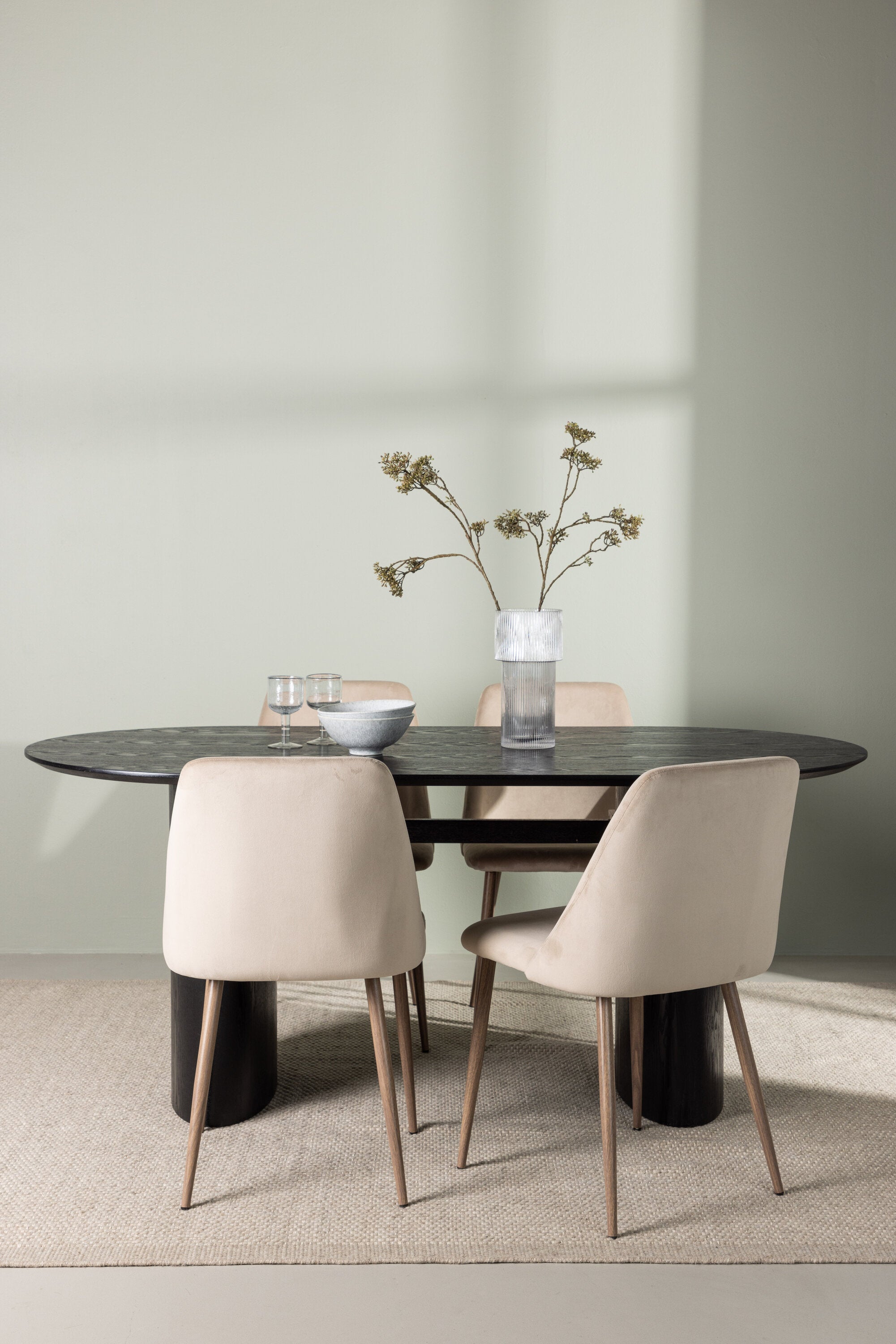 gr23608_1_m Dining Set Isolde Mit Den Stühlen Night Ovales Essgruppen Set