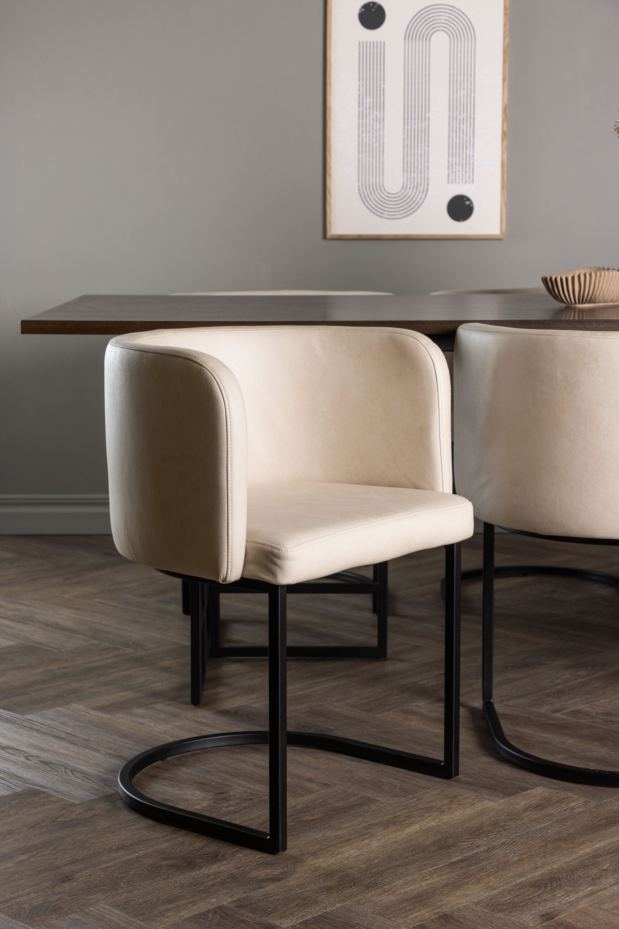 gr23757_4_m_26690be9-f1bf-4a43-be41-3d7050db315a Esszimmer Set Ystad Mit Den Stühlen Simrishamn Rechteckiges Essgruppen Set