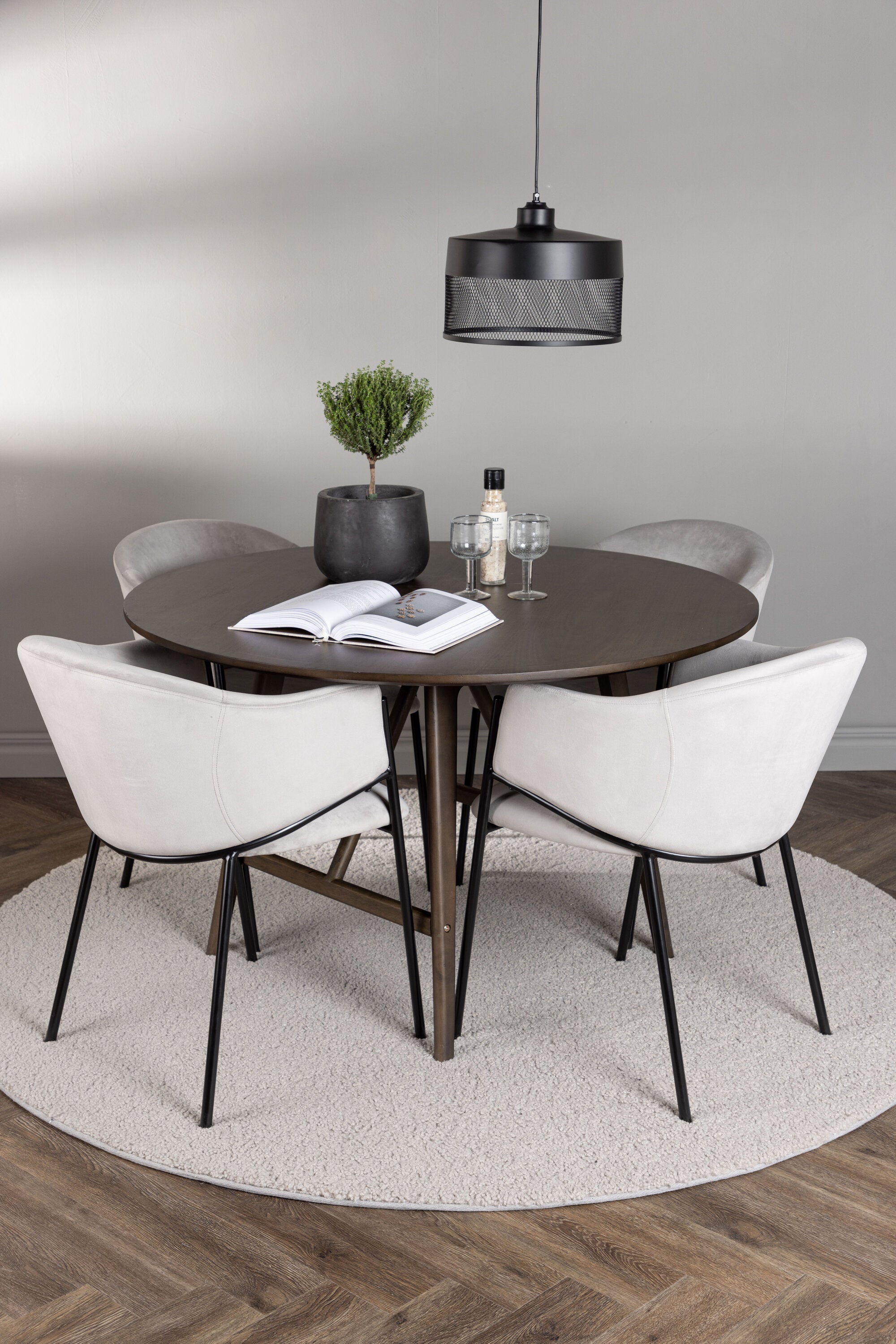 gr23851_1_m Essset Kaseindon Mit Den Stühlen Evelina Rundes Essgruppen Set