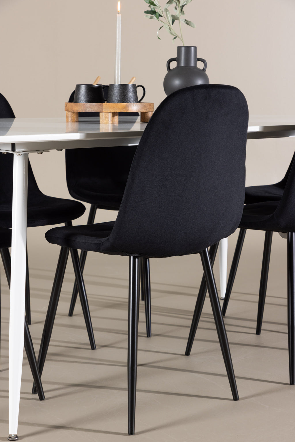 gr24498_3_m_d0a2caaa-3fb4-43a0-a519-16d11faae4a4 Silar Esstisch Mit Polar Essstuhl Rechteckiges Essgruppen Set