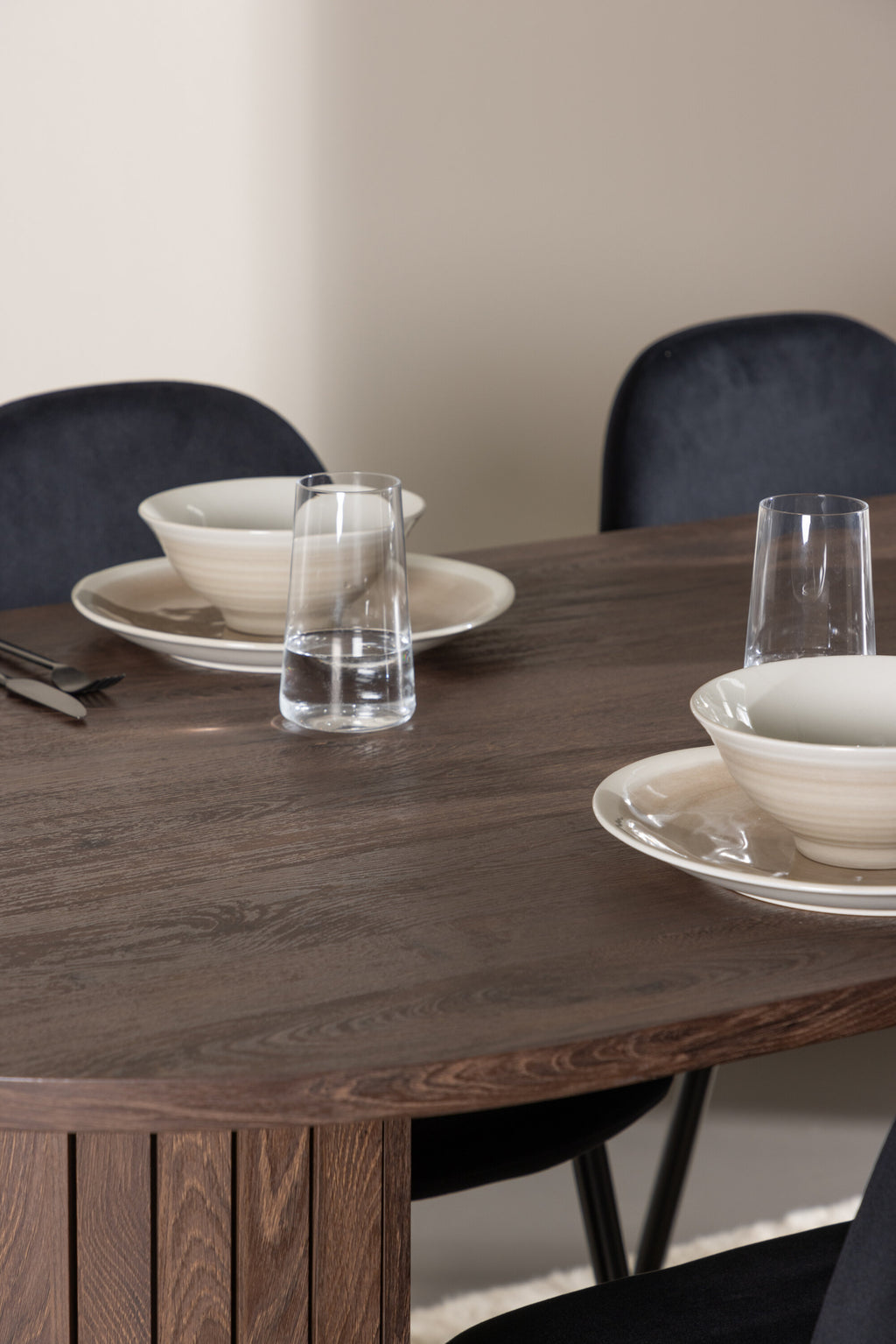 gr24508_5_m_3a298fad-8a6c-40b4-8bdf-fb87ee4b6cc5 Härön Esstisch Mit Polar Essstuhl Ovales Essgruppen Set