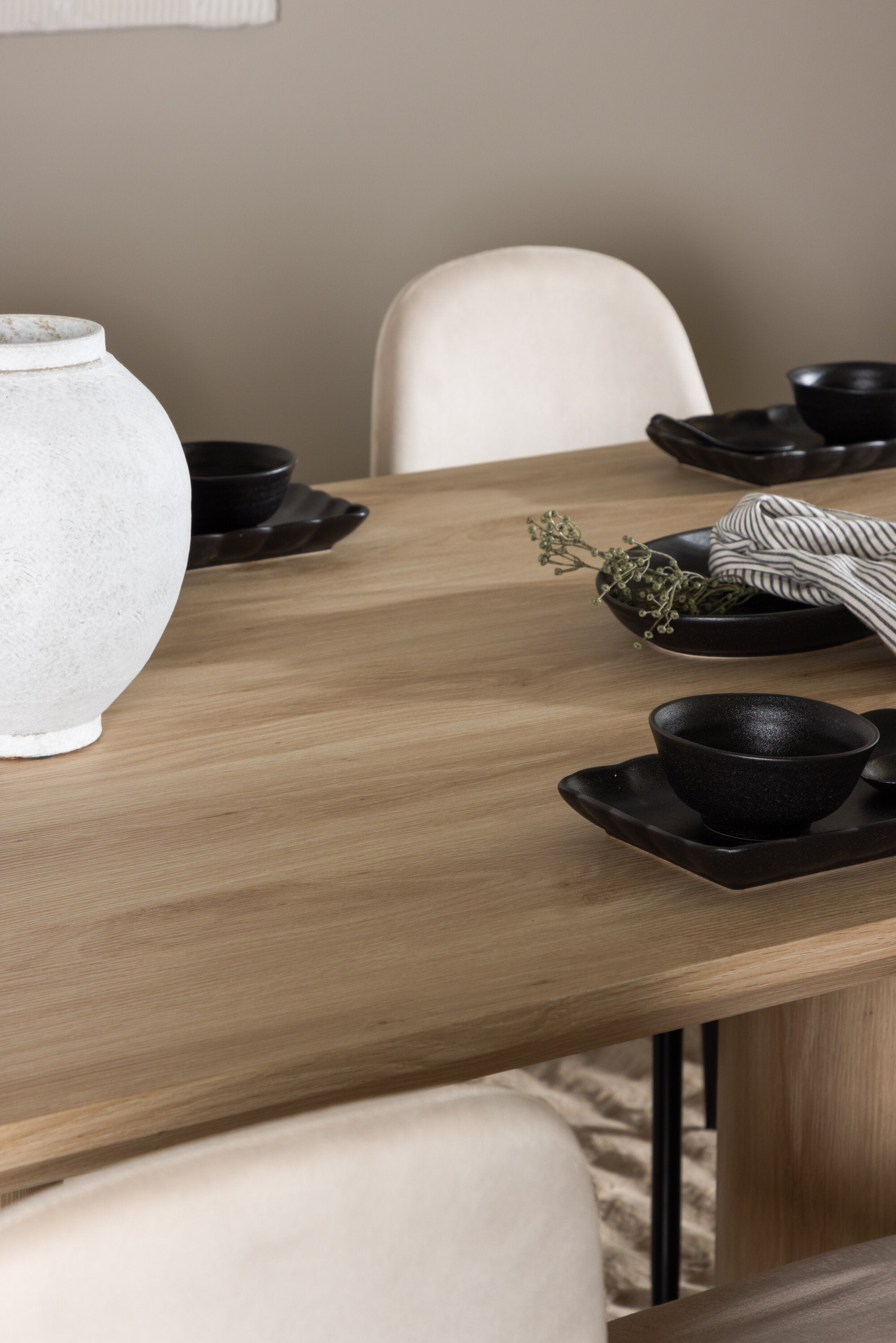 gr24549_5_m_f49eed4e-4890-4093-a000-ac4689c3bf0a Olivia Esstisch Mit Polar Essstuhl Rechteckiges Essgruppen Set