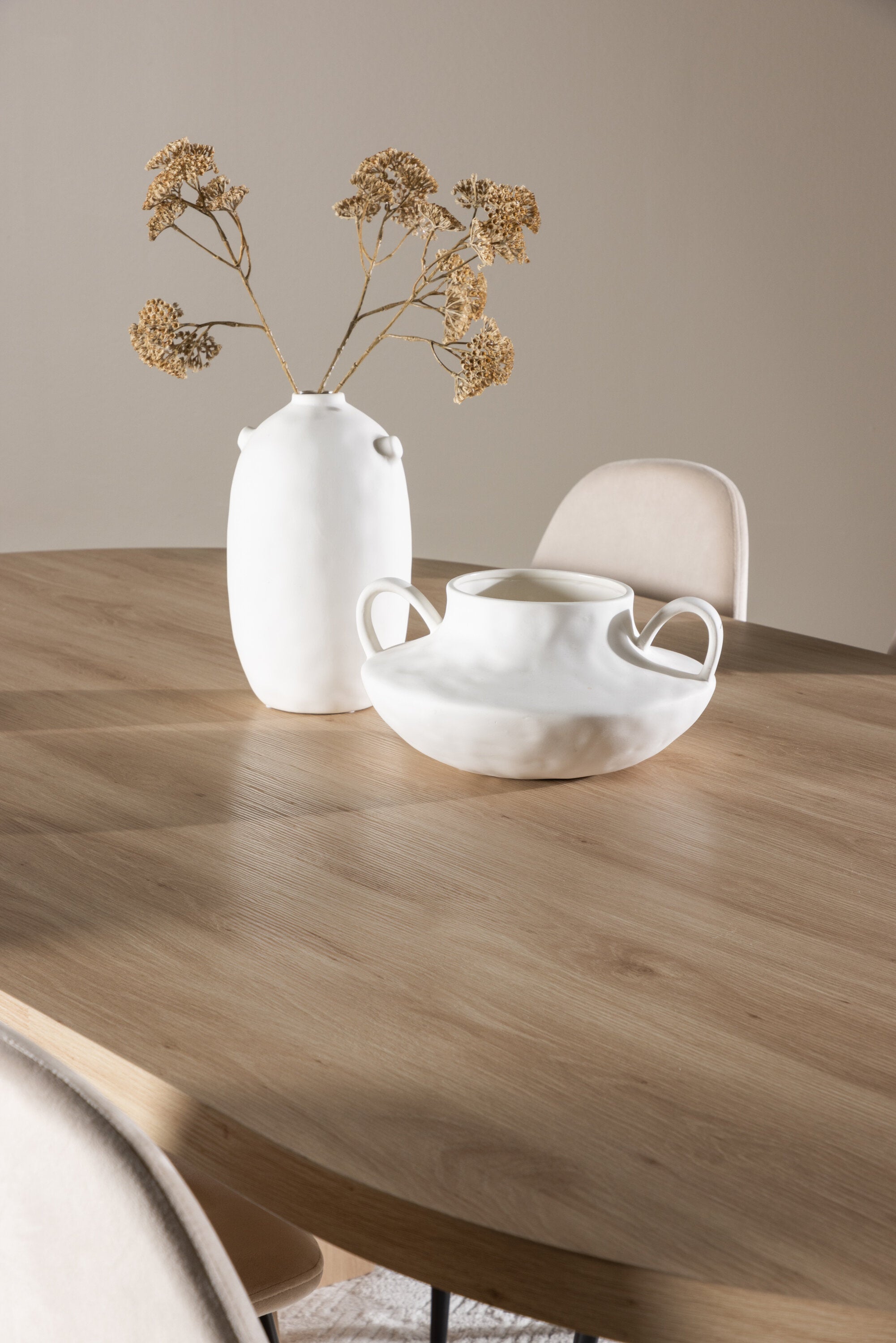 gr24561_5_m_4ceef7c0-049e-4c00-ac9f-9ba1e094d14e Bootcut Esstisch Mit Polar Essstuhl Ovales Essgruppen Set