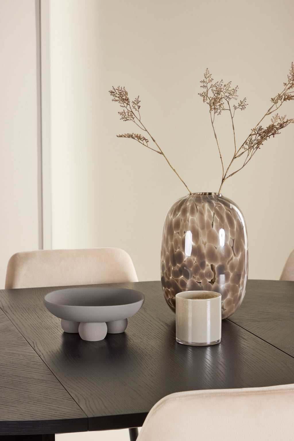 gr24730_7_m_d444fad7-22b9-4c53-83bf-6d2a26d10e8a Esstisch Strada Mit Night Stuhl Ovales Essgruppen Set