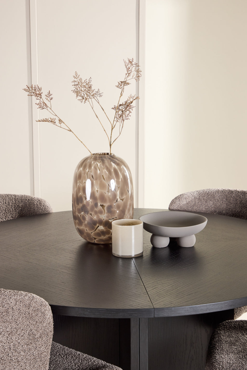 gr24731_5_m_87ae567d-d46d-4716-8bc8-dc07e677532f Esstisch Strada Mit Astoria Stuhl Ovales Essgruppen Set