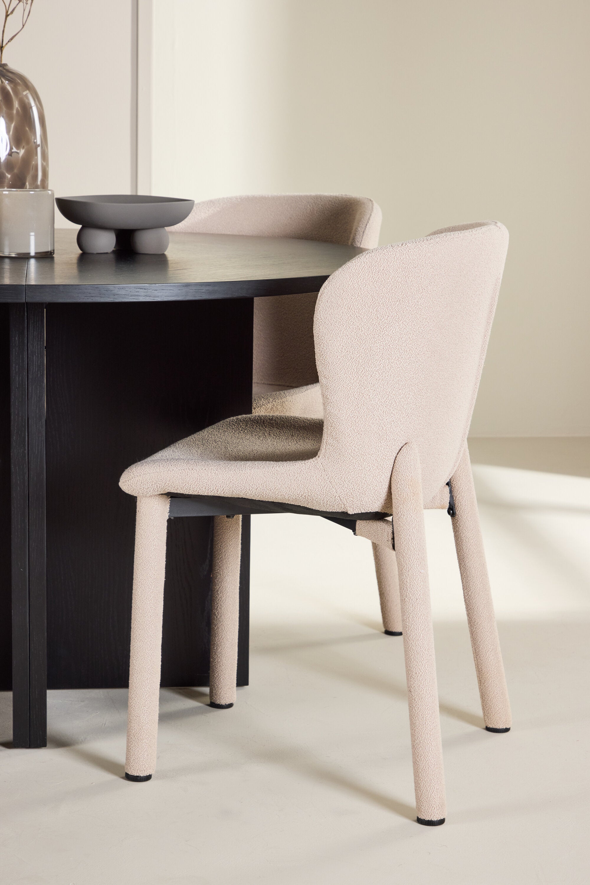 gr24733_3_m_90363a03-df3b-4d3e-babb-910db06e06e1 Esstisch Strada Mit Astoria Stuhl Ovales Essgruppen Set