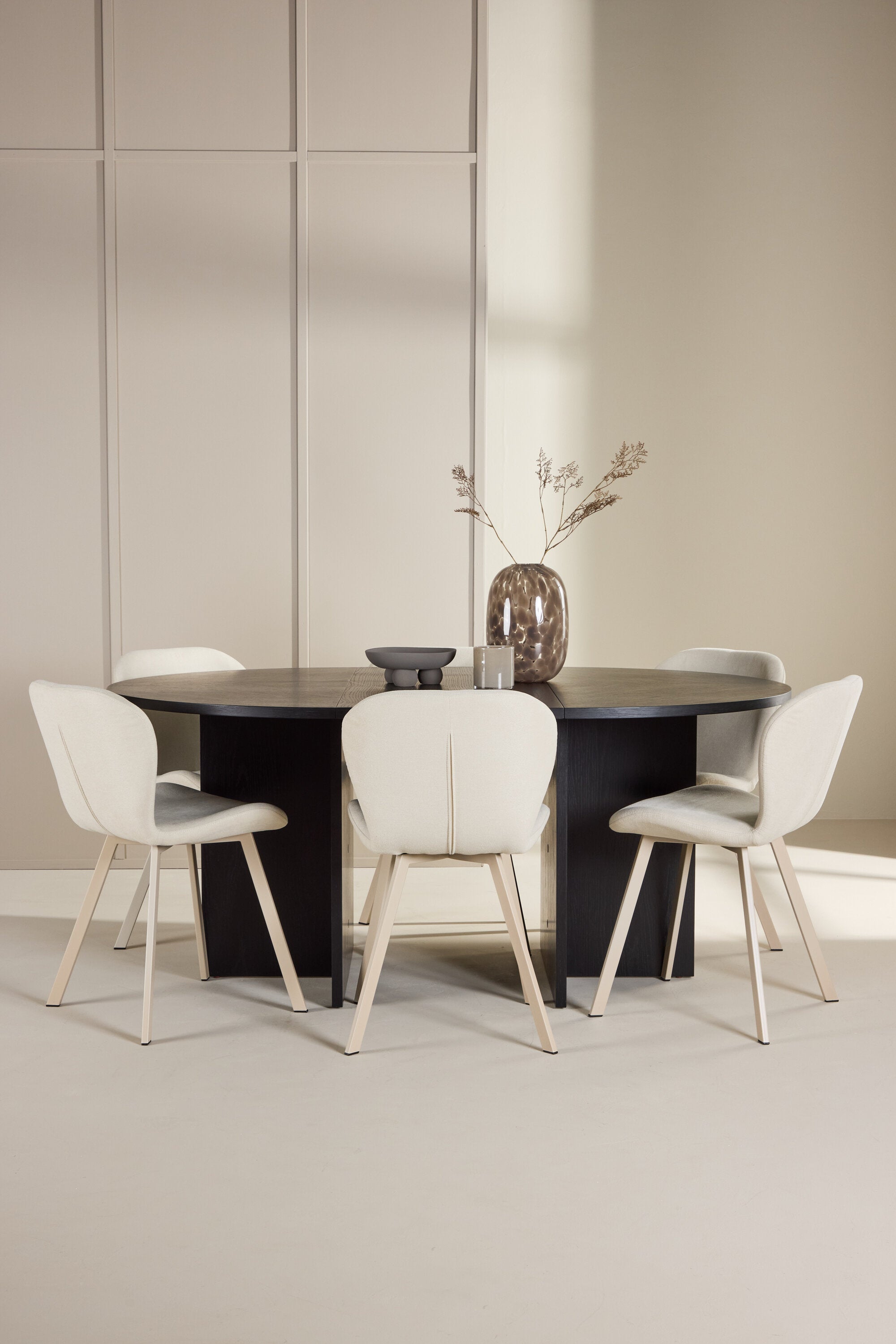 gr24736_1_m Esstisch Strada Mit Lilja Stuhl Ovales Essgruppen Set