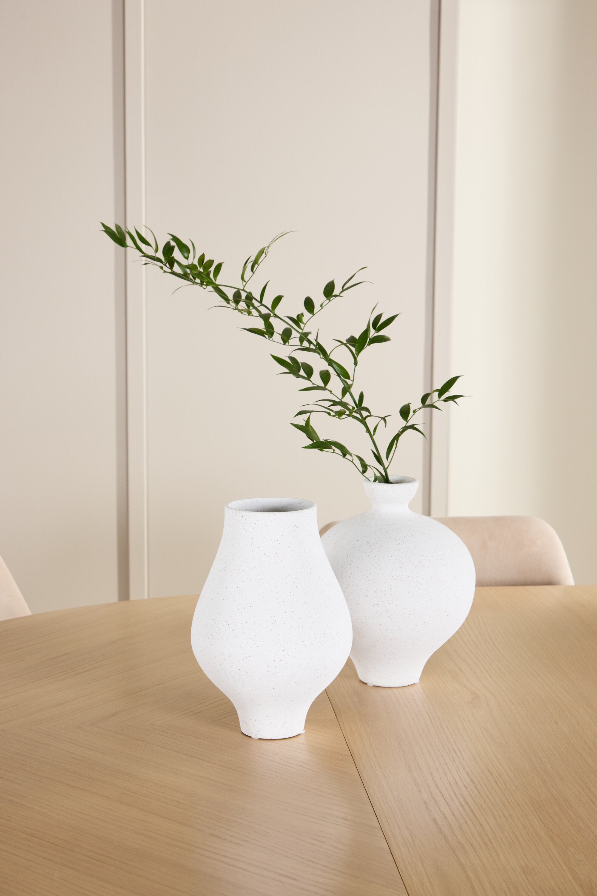 gr24742_7_m_12846ebb-eaad-4af8-a5c2-580f29175e73 Esstisch Strada Mit Night Stuhl Ovales Essgruppen Set