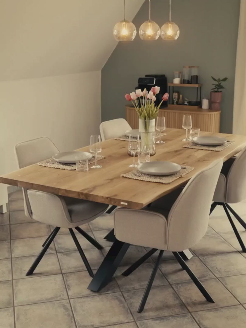 Massivholztisch Eiche, 4cm massive Tischplatte, geölt, robust & zeitloses Design für Esszimmer, Büro & Konferenzraum, Esstisch Baumkante