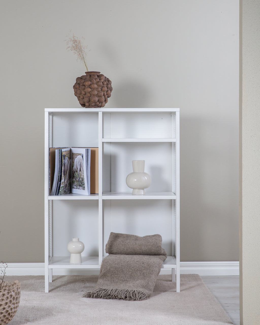 s_15357-201__3__content Misha Shelf Regal