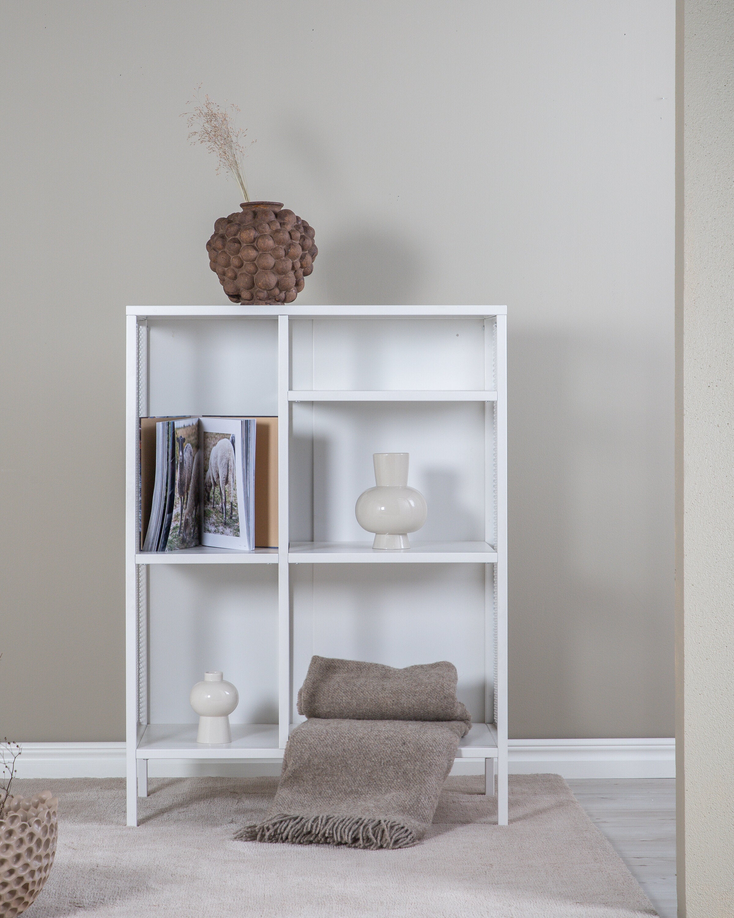 s_15357-201__3__content Misha Shelf Regal