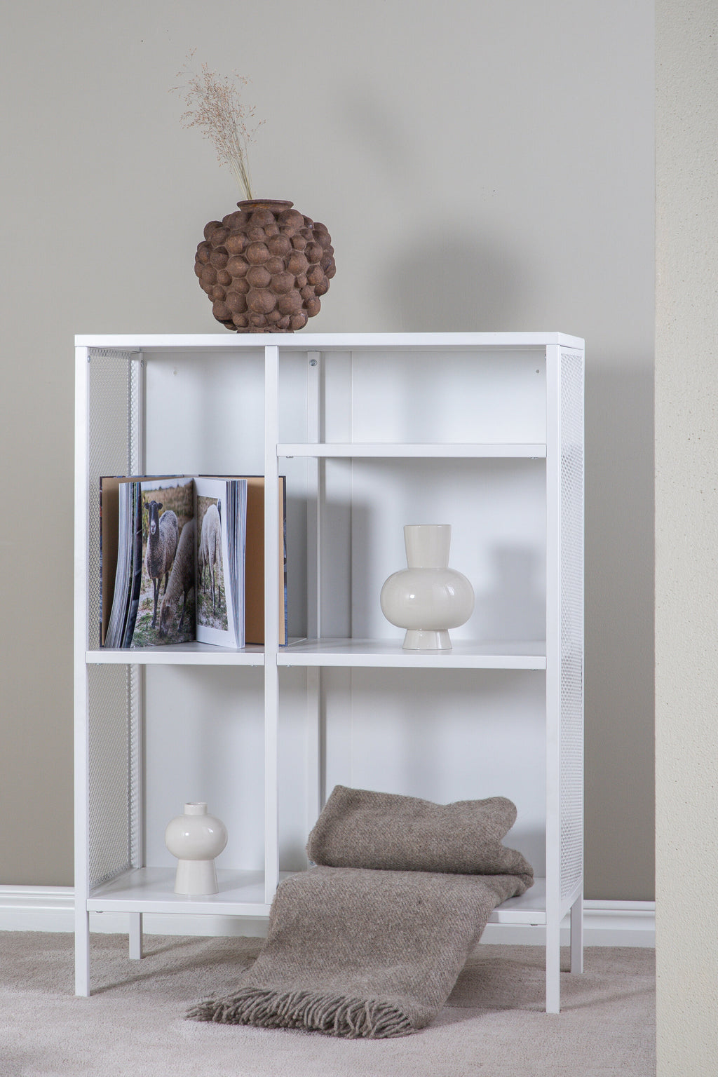 s_15357-201__4__content Misha Shelf Regal