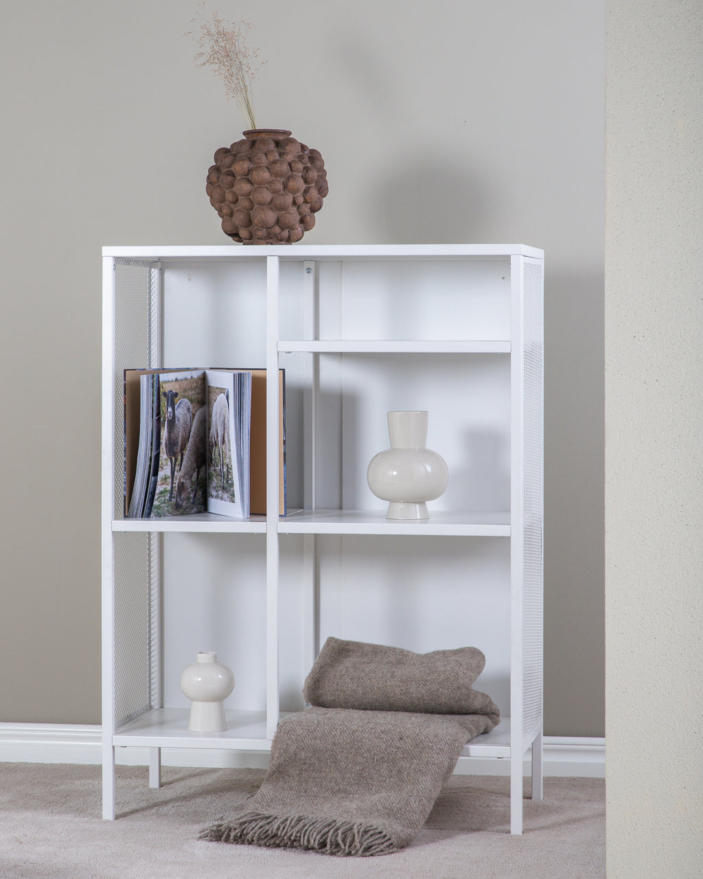 s_15357-201__5__content Misha Shelf Regal