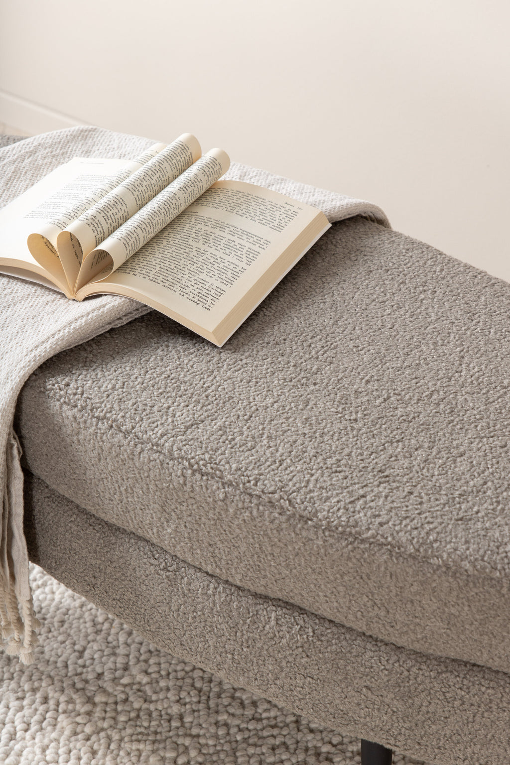 s_15569-405__13 Otto Hocker Ottomane