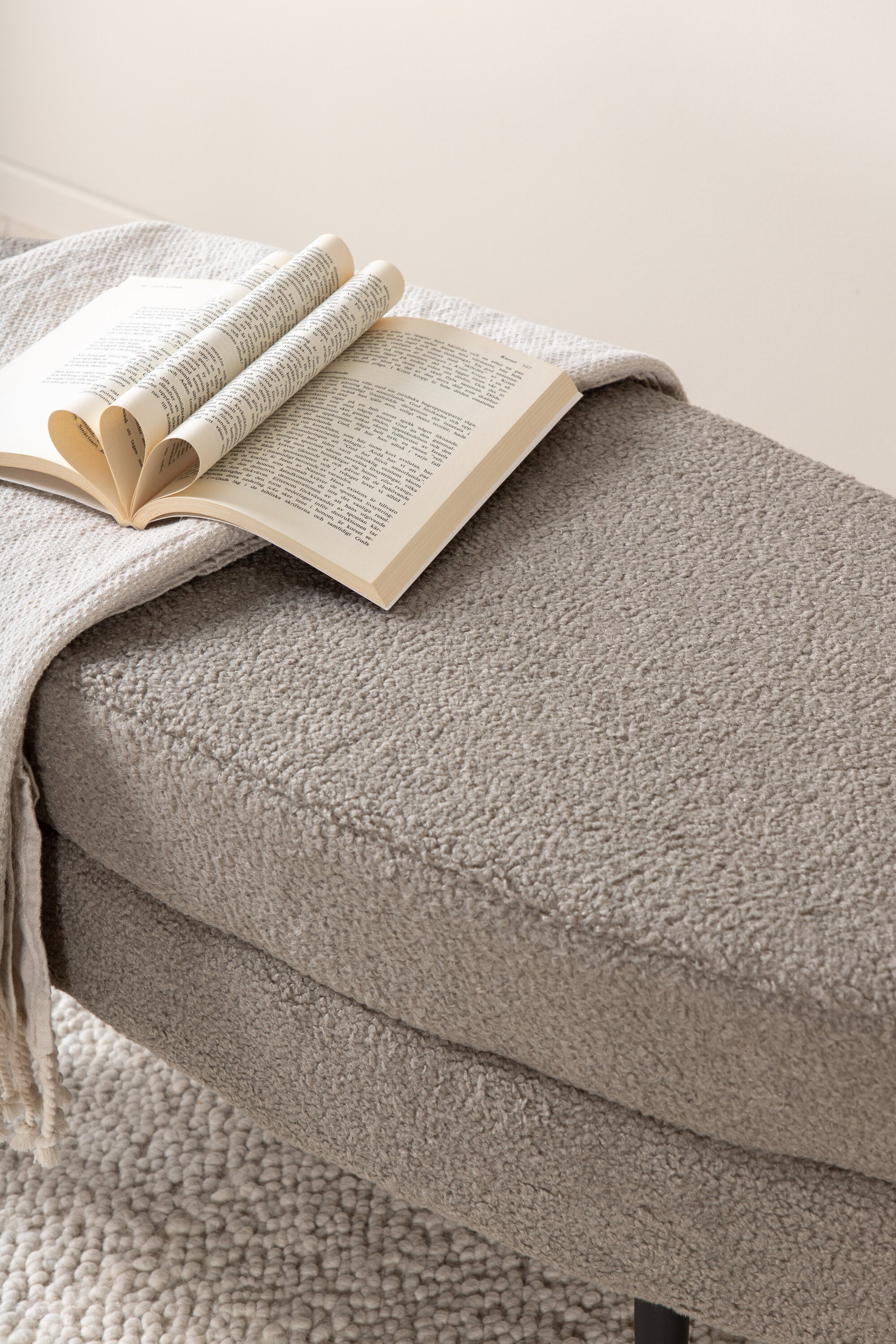 s_15569-405__13 Otto Hocker Ottomane