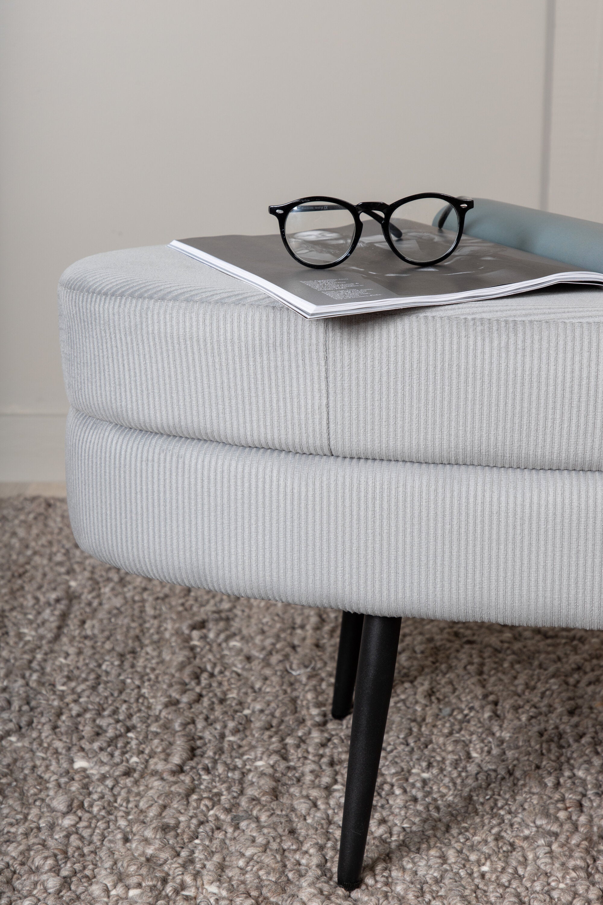 s_15569-995__13 Otto Hocker Ottomane