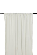 s_15925-701_2 Mary Vorhang Vorhang