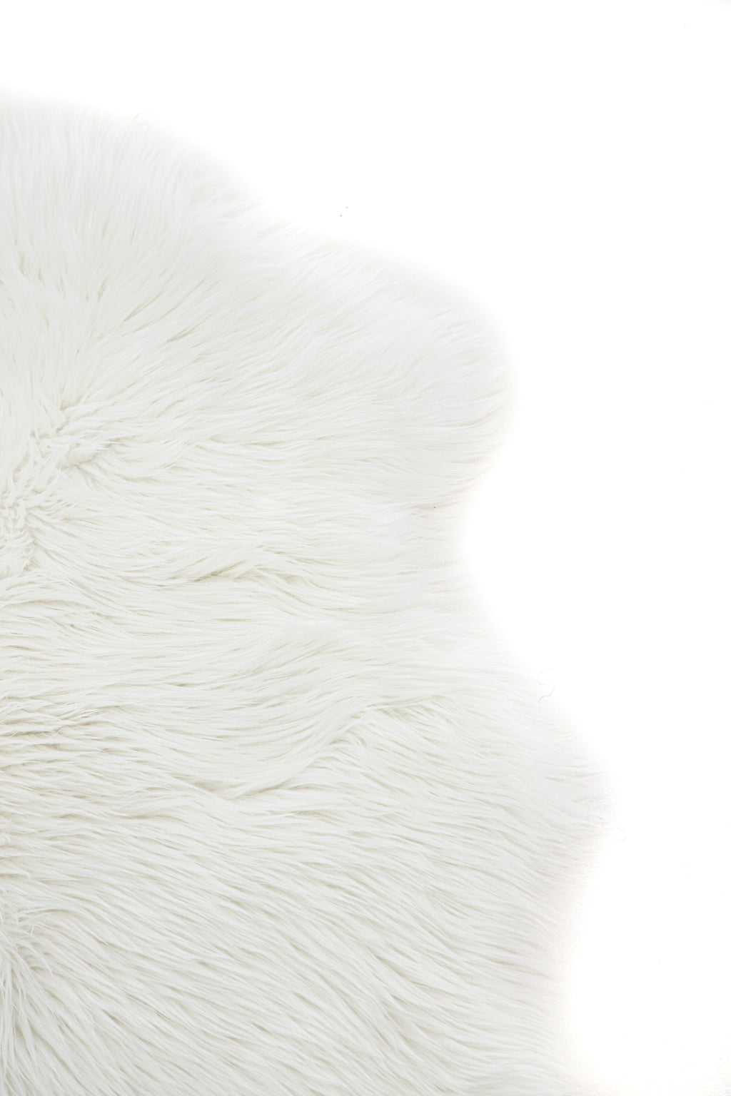 s_15937-301__02 Katy Schafsfell Decke