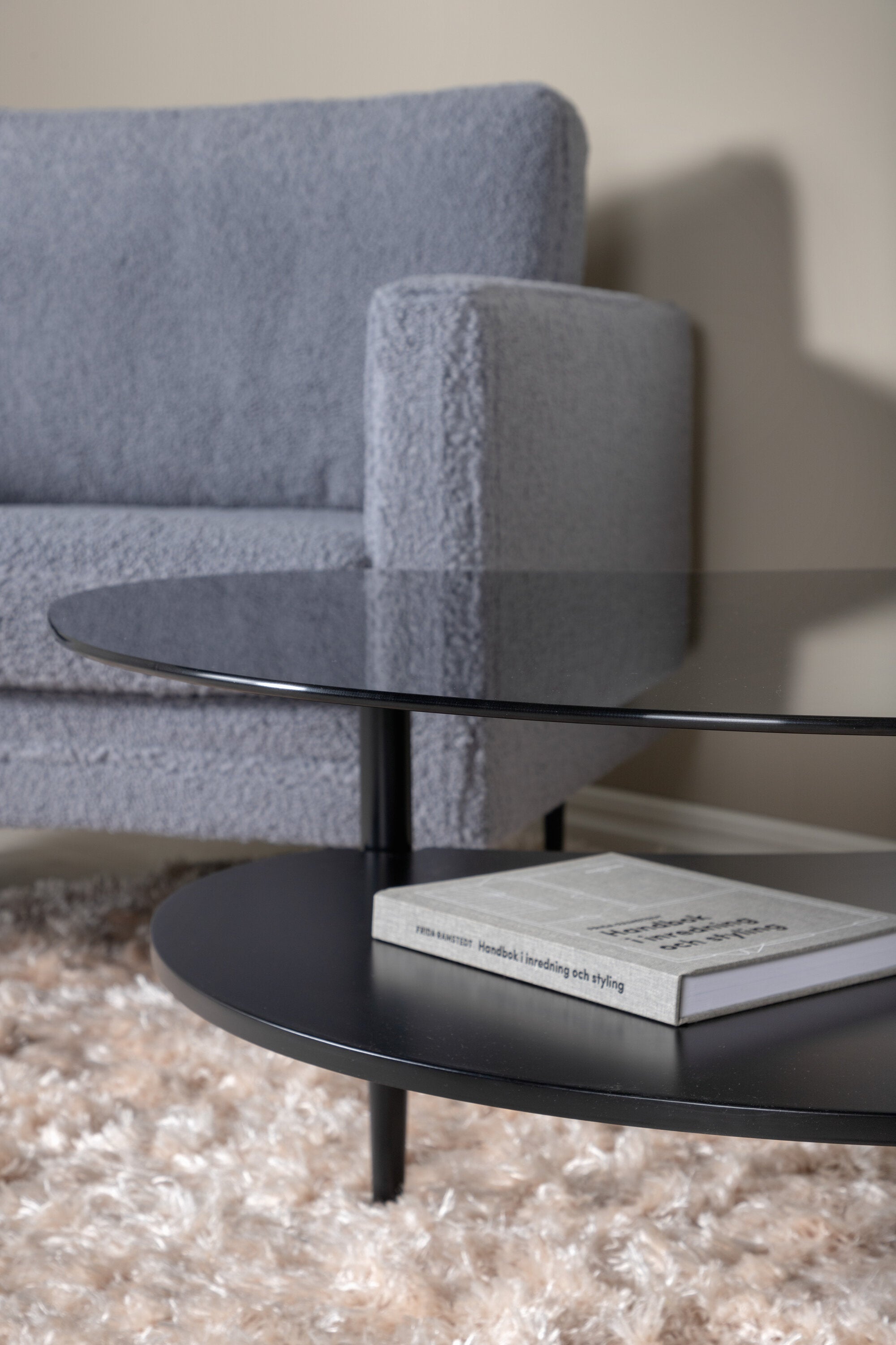 s_29996-685__12 Egg Tisch Couchtisch