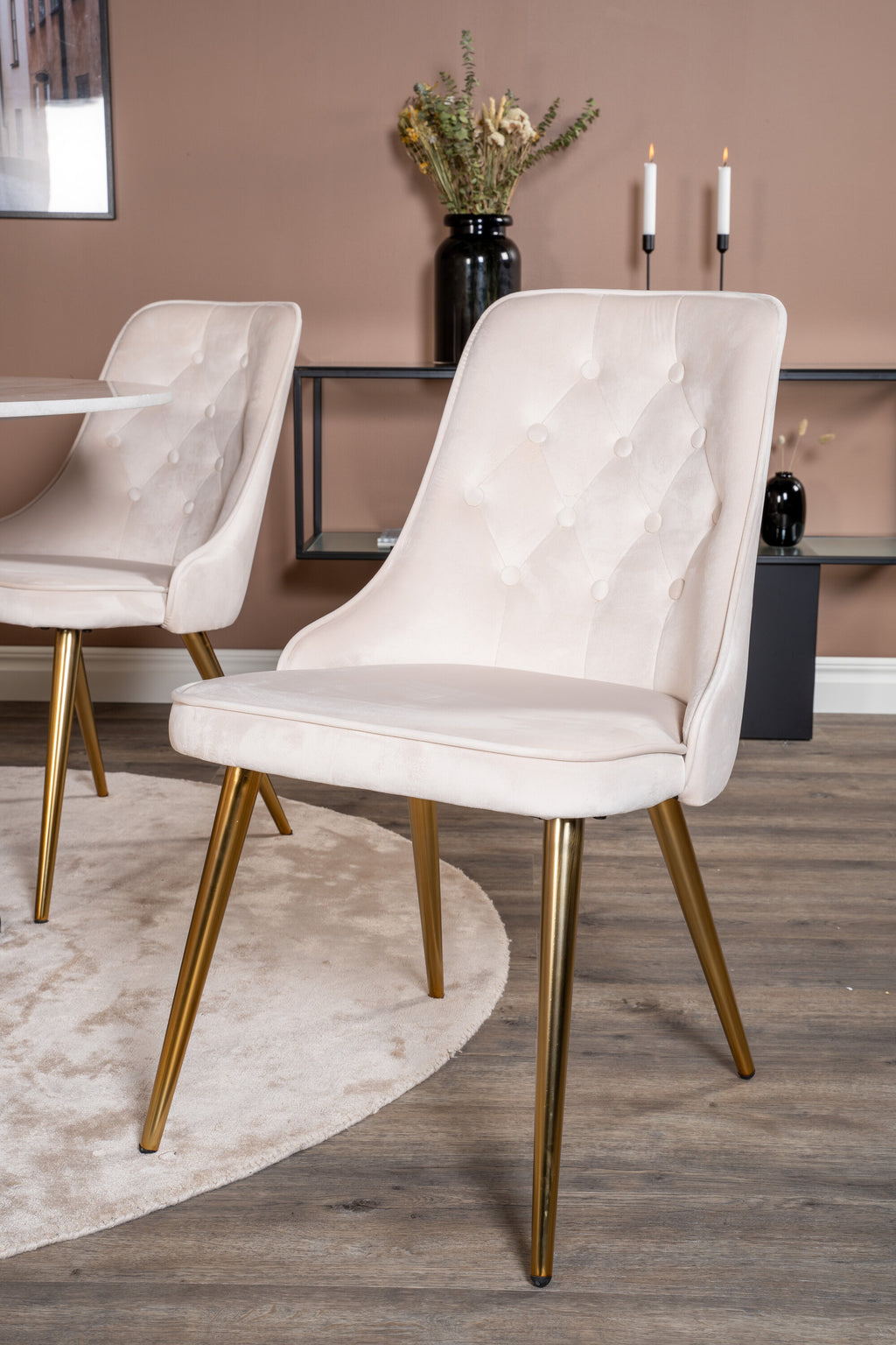 s_gr19363__13 Estelle Round Dining Set Rundes Essgruppen Set