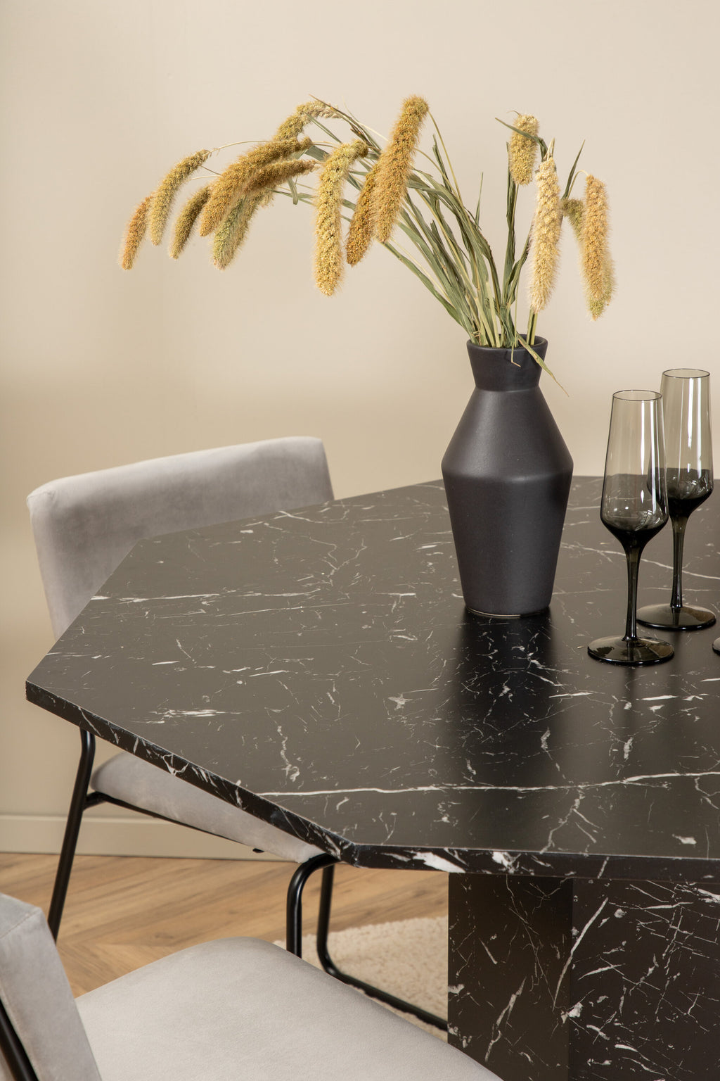 s_gr22355__12 Marbs Runder Esstisch Set Rundes Essgruppen Set