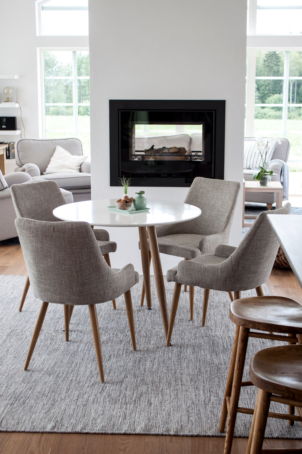 s_gr24207_4_m Esszimmer Set Polar Mit Stühlen Plaza Rundes Essgruppen Set